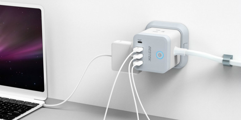 Dual-Mountable Cubic Power Strip